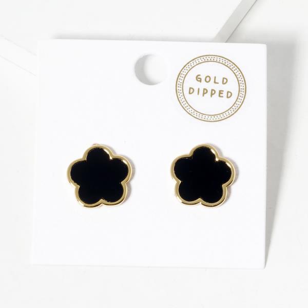 GOLD DIPPED FLOWER STUD EARRING