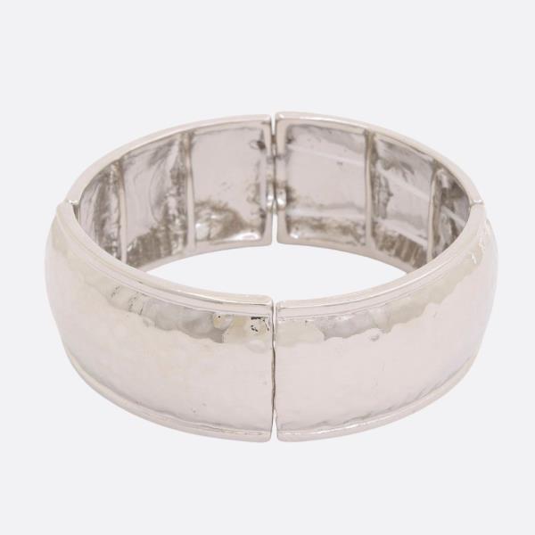 HAMMERED METAL BRACELET