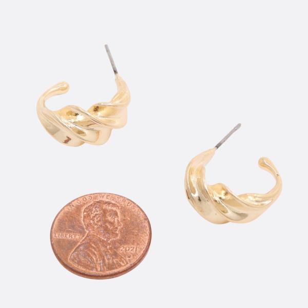 SODAJO TWISTED LINK GOLD DIPPED EARRING