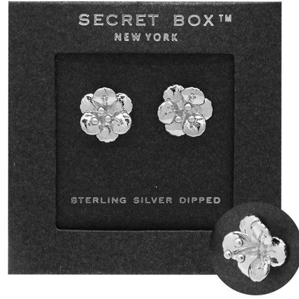 SECRET BOX 14K GOLD DIPPED METAL FLORAL EARRING