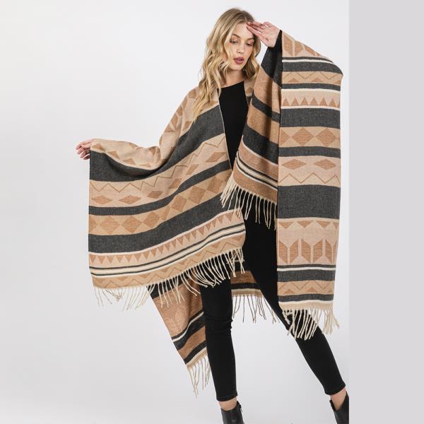 AZTEC PATTERN FRINGE RUANA