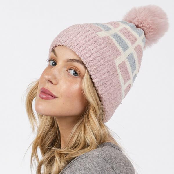 COZY COLOR BLOCKED POM POM BEANIE