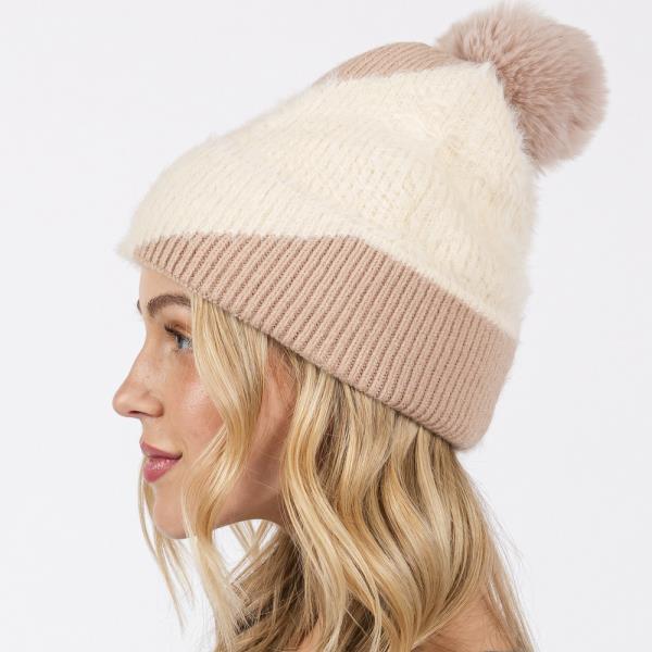 FUZZY DETAILED FLEECE POM POM BEANIE