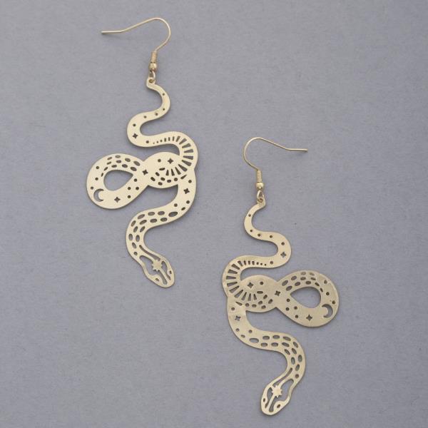 SDJ CUT OUT SNAKE METAL DANGLE EARRING