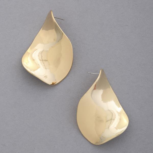 PETAL METAL EARRING