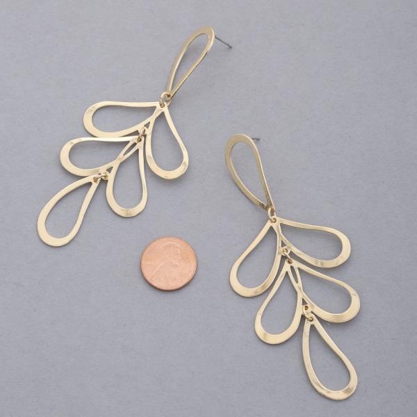 TEARDROP SHAPE LINK  METAL EARRING