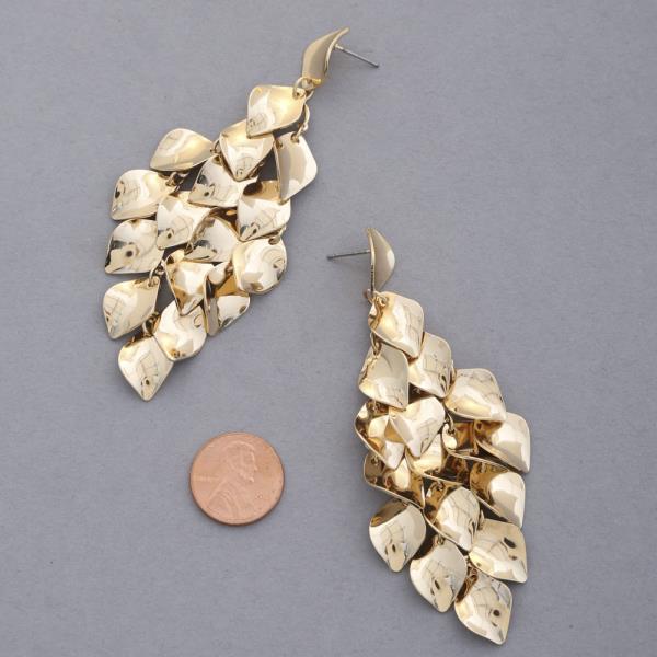 PETAL LINK METAL DANGLE EARRING