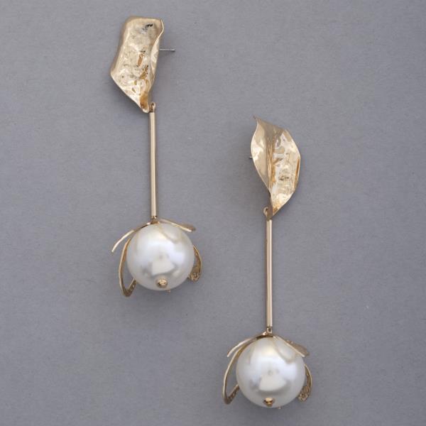 PEARL BEAD LEAF DANGLE EARRING