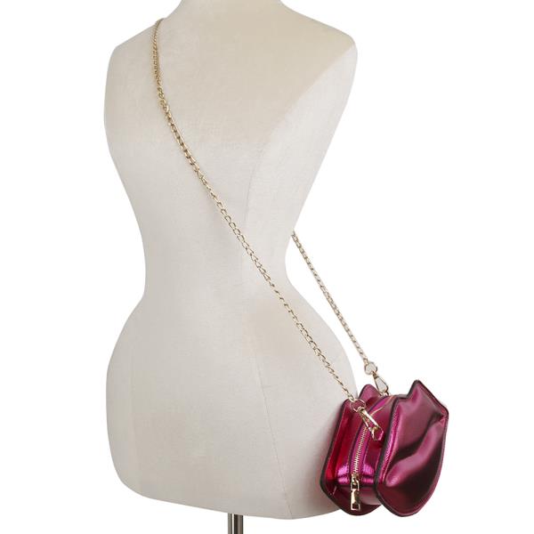 CHIC KISS LIPS ZIPPER CROSSBODY BAG