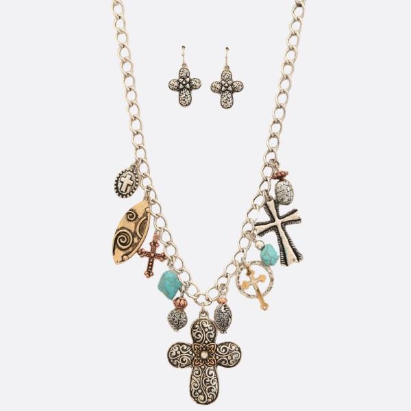 WESTERN STYLE FILIGREE CROSS CHARM NECKLACE