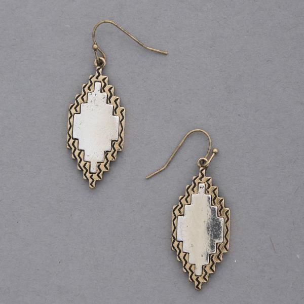 WESTERN DANGLE EARRING