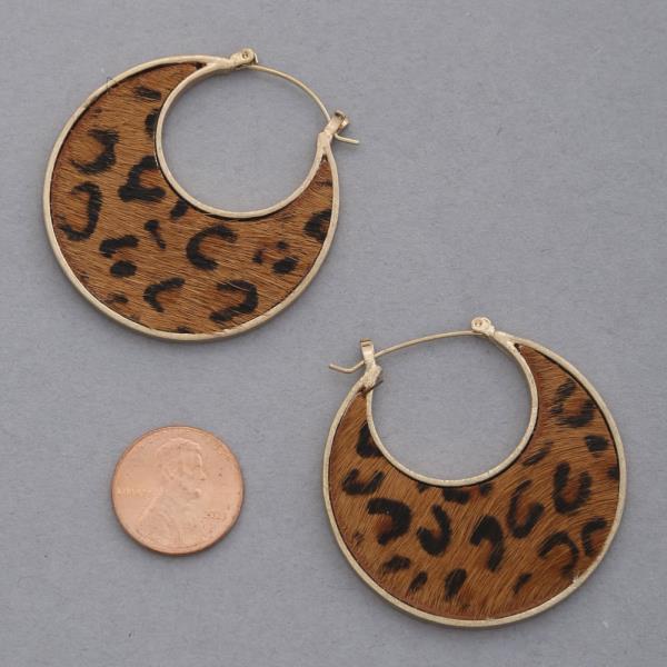 LEOPARD PRINT PINCATCH HOOP EARRING