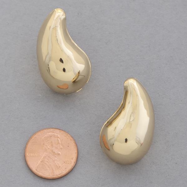 TEARDROP DOME METAL EARRING