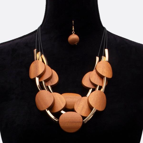 WOOD BEAD LAYERED NECKLACE