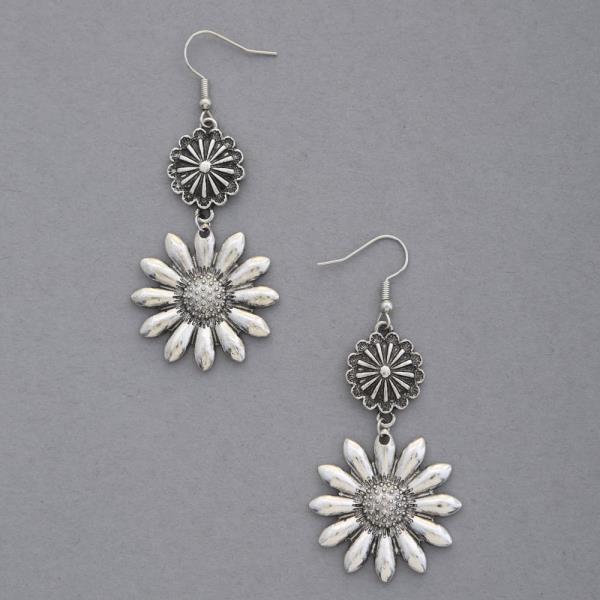 DOUBLE FLOWER METAL DANGLE EARRING