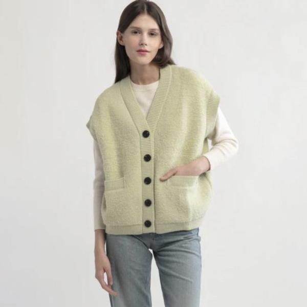 BOUCLE KNIT VEST