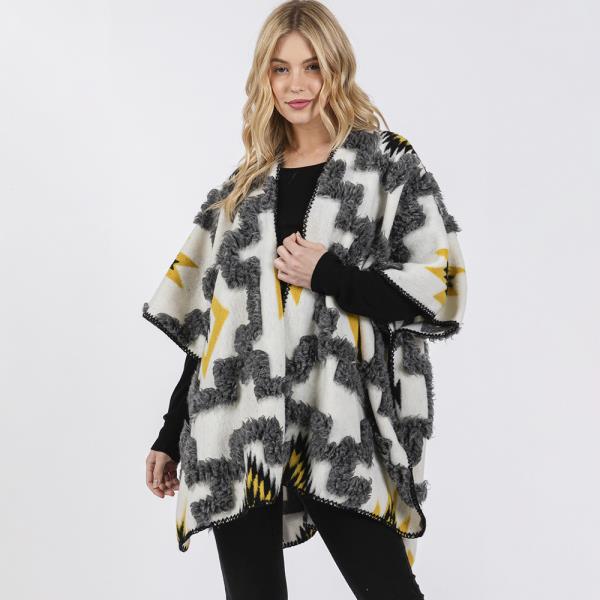 FUZZY AZTEC PATTERN KIMONO