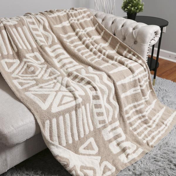 GEO-TRIB THROW BLANKET