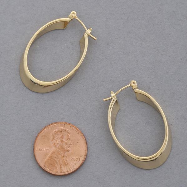 14K GOLD DIPPED SQUARE EDGE OVAL HOOP EARRING