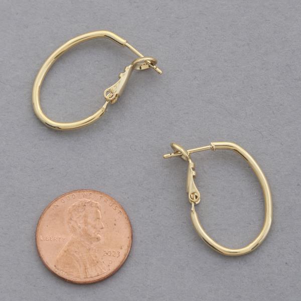 14K GOLD DIPPED OVAL METAL EARRING