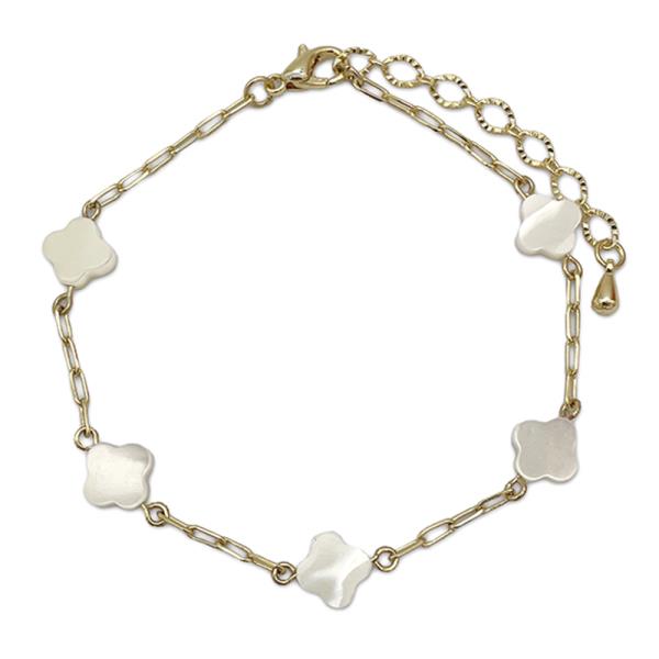 CLOVER PEARL BRACELET