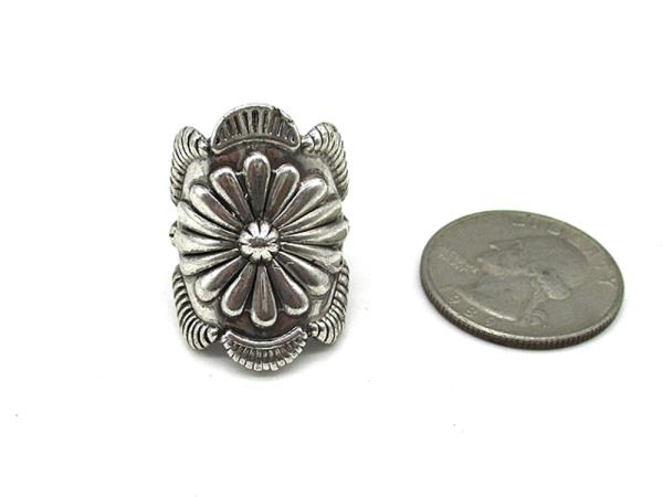 WESTERN STYLE FLOWER RING