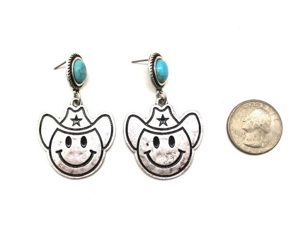 WESTERN STYLE HAPPY FACE DANGLE EARRING