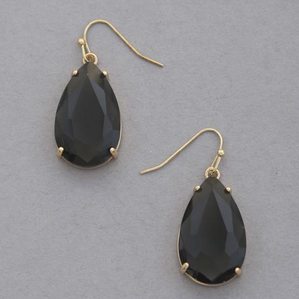 TEARDROP DANGLE EARRING