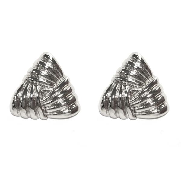 METAL TRIANGLE EARRING