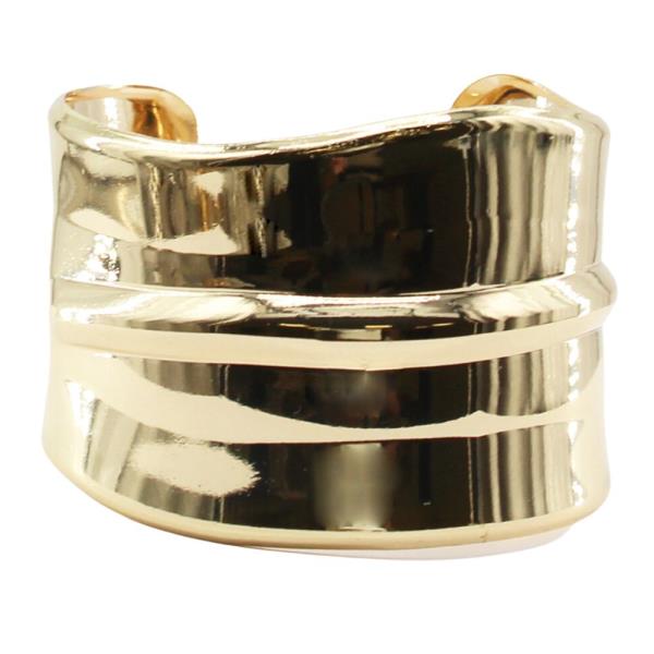 METAL WIDE CUFF BRACELET