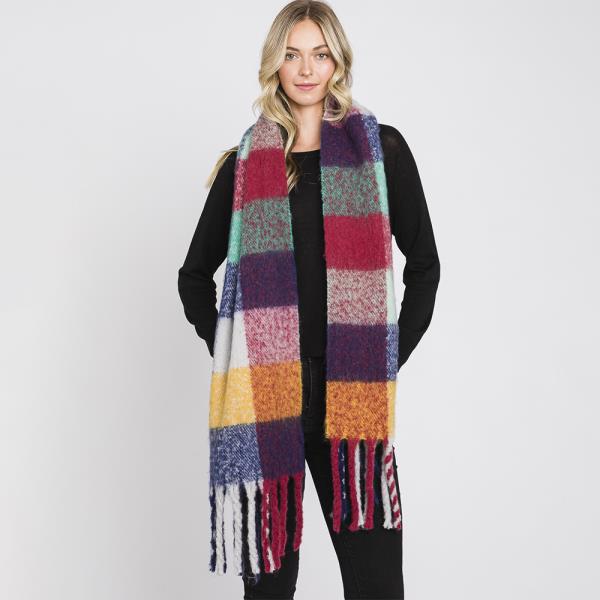 MULTI COLOR PLAID SCARF W/FRINGE