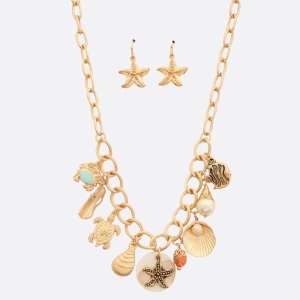 STAR SEA TURTLE CHARM NECKLACE