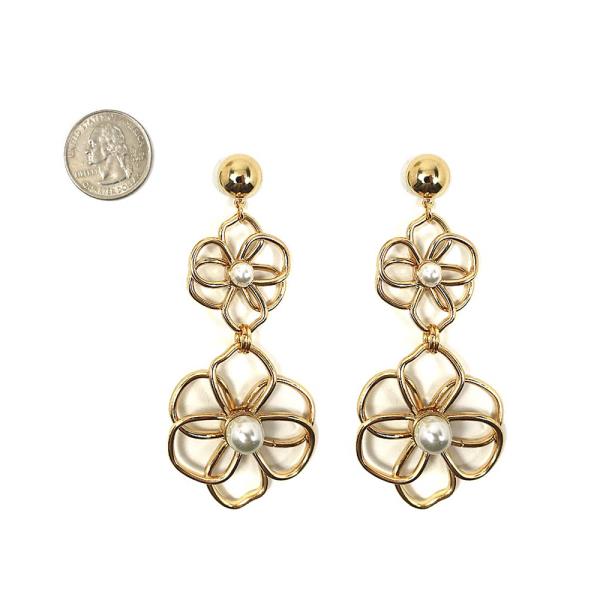 DOUBLE METAL FLOWER DANGLE EARRING