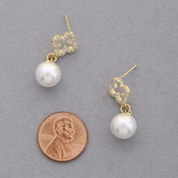 SODAJO CZ CUT OUT CLOVER PEARL BEAD GOLD DIPPED EARRING