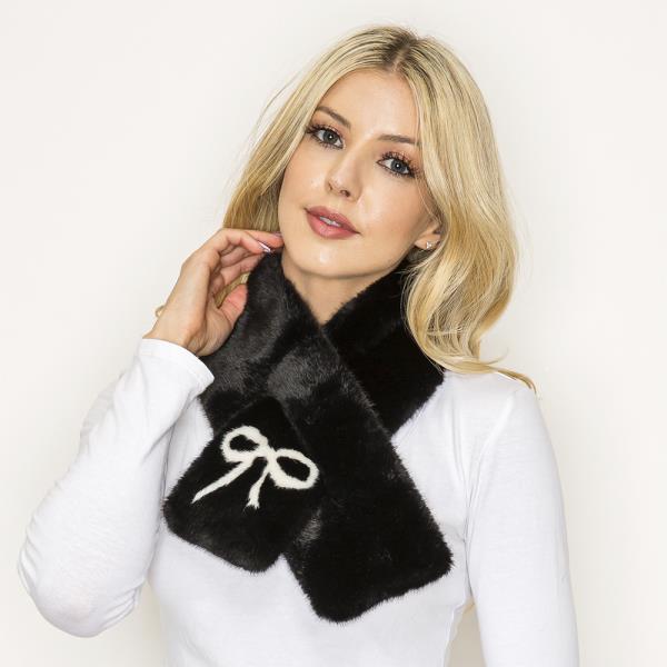 RIBBON FAUX FUR PULL THROUGH STOLE SCARF WRAP