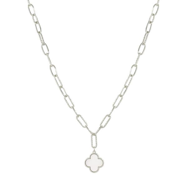 CLOVER CHARM OVAL LINK NECKLACE