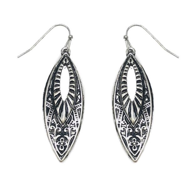 WESTERN STYLE DANGLE EARRING