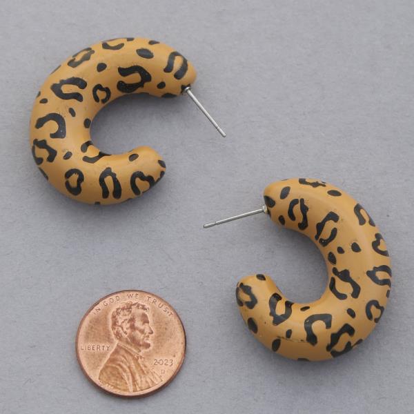 ANIMAL PRINT OVAL SHAPE EARRING