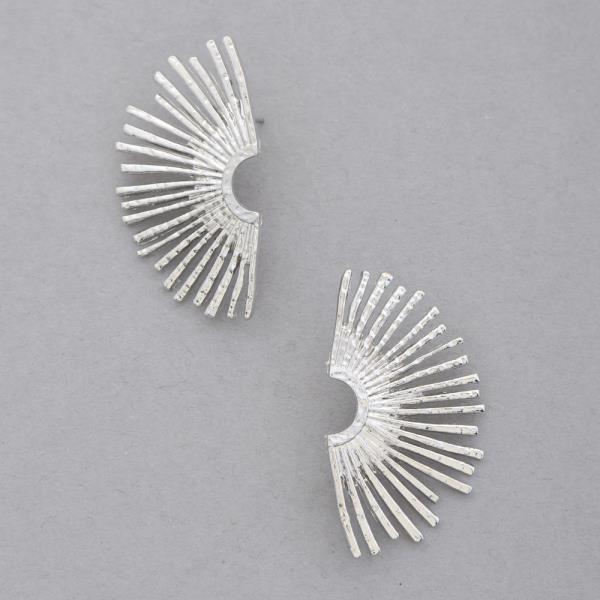 METAL FAN SUNBURST EARRING