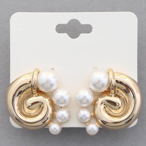 SWIRL PEARL BEAD METAL EARRING