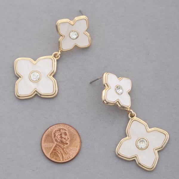 DOUBLE CLOVER DANGLE EARRING