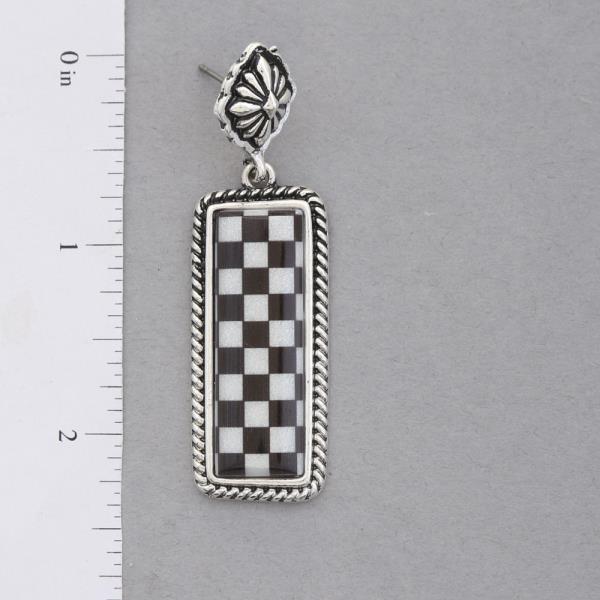 WESTERN STYLE CHECKERED PATTERN DANGLE EARRING