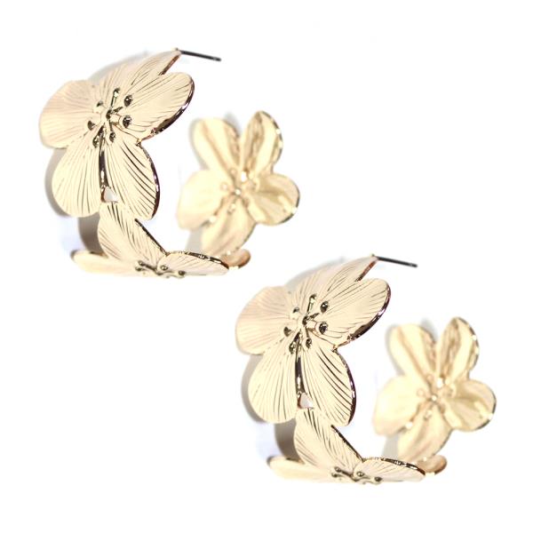 FLOWER METAL HOOP EARRING