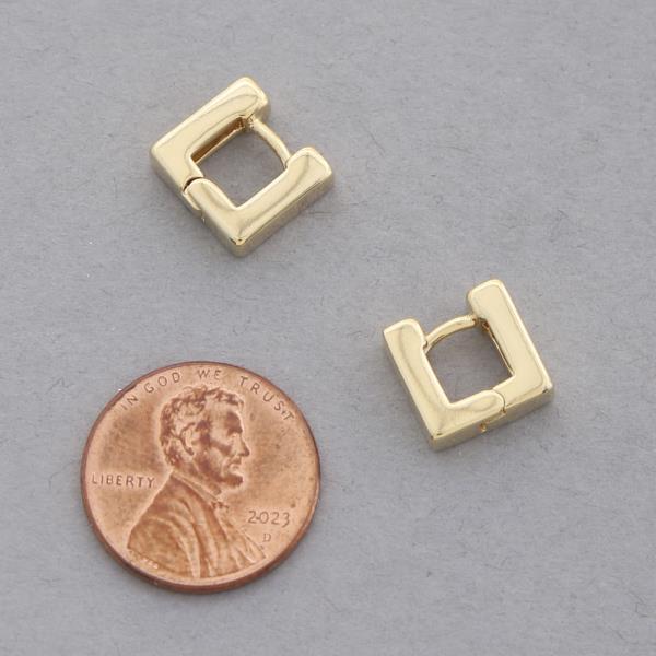 14K GOLD DIPPED SQUARE METAL EARRING