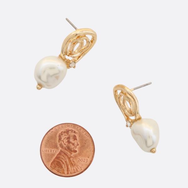 ROUND METAL PEARL BEAD EARRING