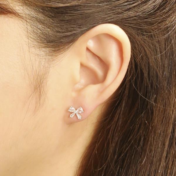 14K GOLD/WHITE GOLD DIPPED TINY BOW STUD EARRING