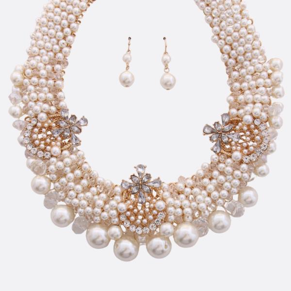 RHINESTONE PEARL BEAD CHUNKY NECKLACE