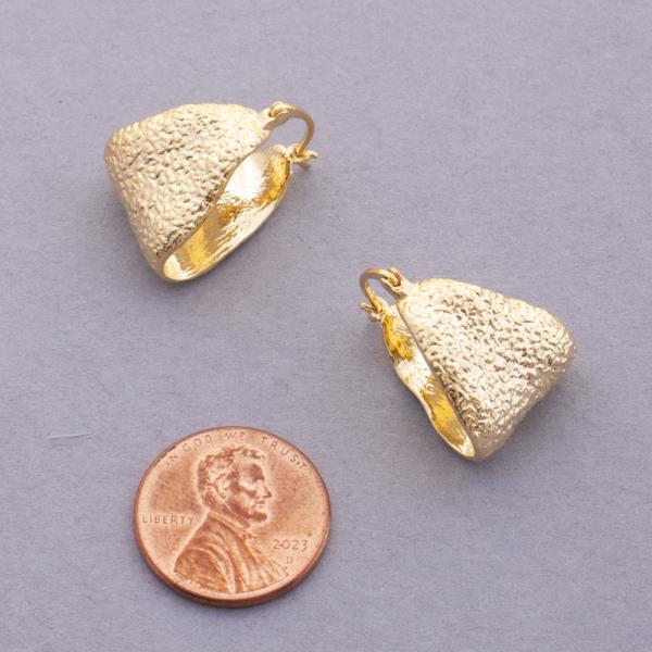 SODAJO TRIANGLE HAMMERED METAL GOLD DIPPED EARRING