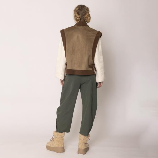 SIDE BUCKLE SHEARLING VEST