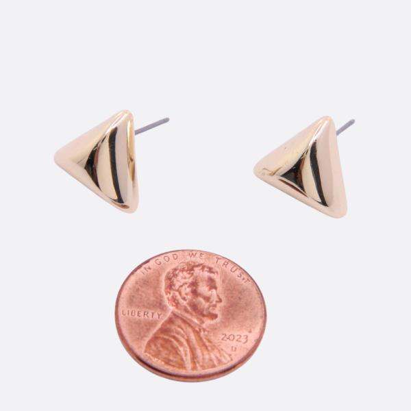 SODAJO TRIANGLE METAL GOLD DIPPED EARRING